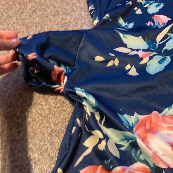 👗🌸🌺 Floral Dress (with pockets) - Picture 4 of 4